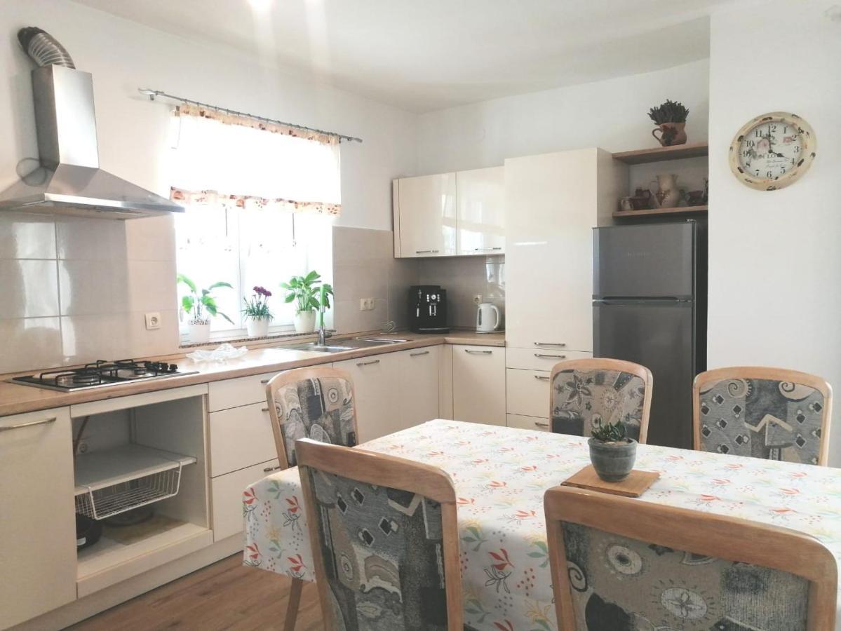 Lovely Sea View House In Malinska Island Krk Екстериор снимка